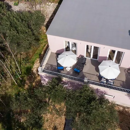 House Oceanne 30m From The With Sea View Holiday home Miholascica