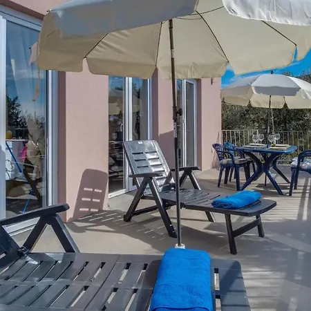 House Oceanne 30m From The With Sea View Holiday home *